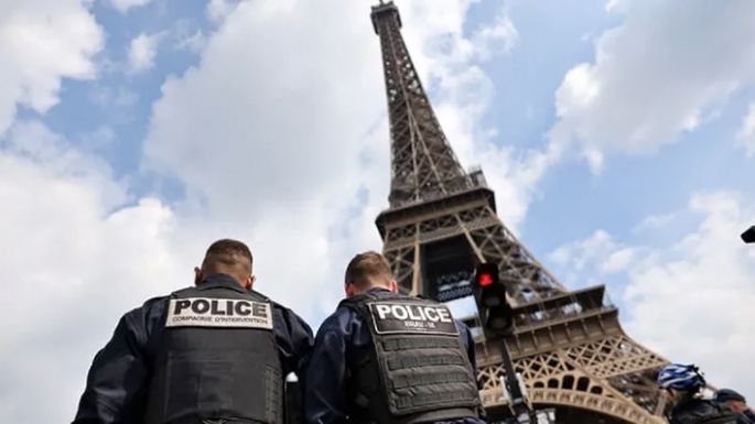 Evacuaron la Torre Eiffel