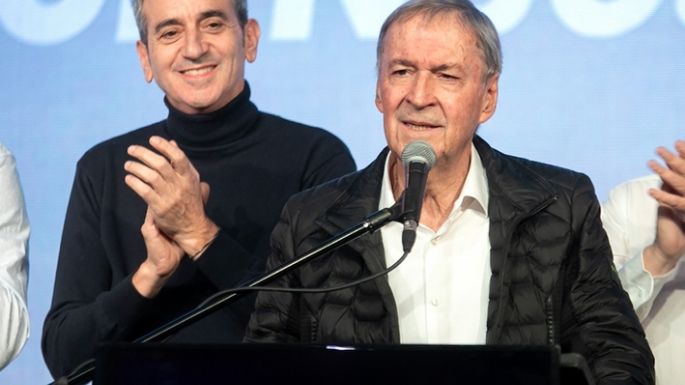 Milei se impuso en Córdoba sobre Schiaretti, que podrá ser candidato