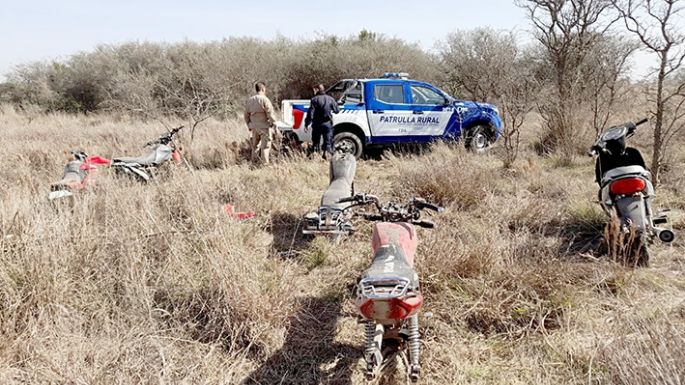 Ocho motos en un descampado y robo en un comedor para niños