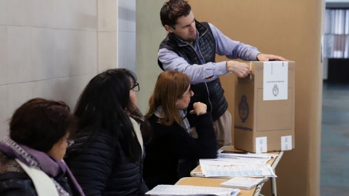 Habrá sanciones para las autoridades de mesa que no asistieron a las escuelas