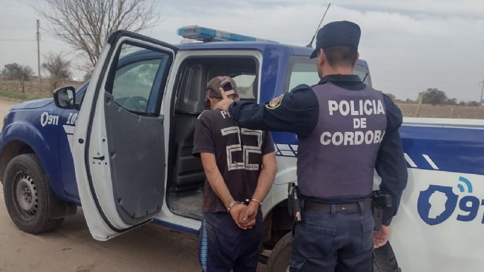 Robaron un aire acondicionado en una obra y fueron detenidos