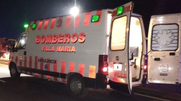 Trasladaron al Pasteur a 3 mujeres tras el choque de dos autos en ruta 9 y puente de circunvalación