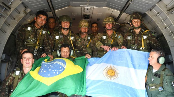 Fuerzas Armadas de Argentina y Brasil realizaron un ejercicio conjunto de defensa
