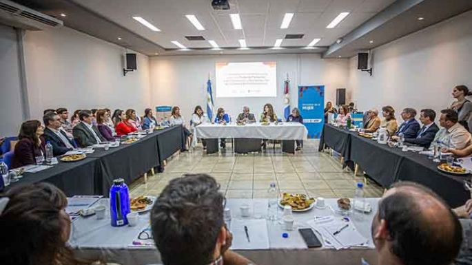 Se advirtió que “el mercado de la explotación  va adelante de las reacciones del Estado”