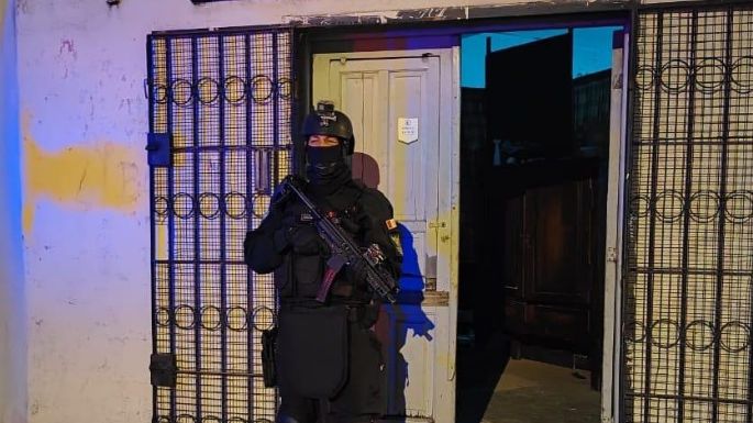 Dos sujetos vendían cocaína en plena vía pública y quedaron detenidos