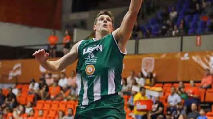 Buen debut de  Elsener en México