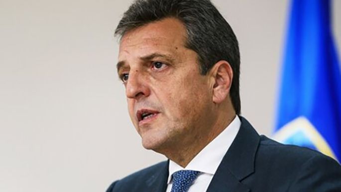 Massa: ayuda a los comerciantes y quita de asistencia a los ladrones
