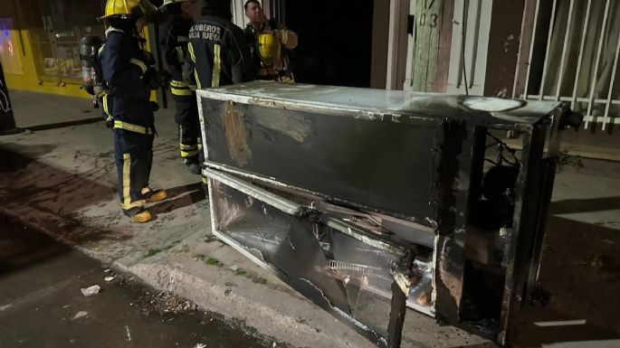 Bomberos sofocaron un incendio en una panadería
