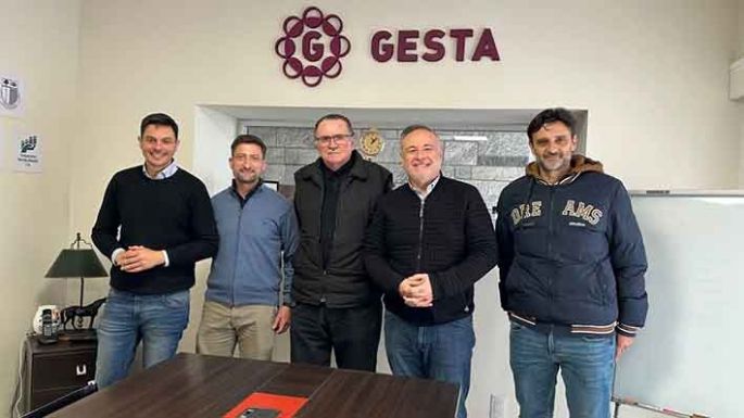 Accastello se acercó a Olaviaga