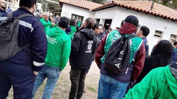 Denuncian violencia hacia mujeres en una asamblea gremial en el Polvorín