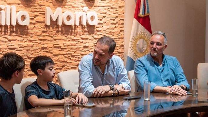 Gill recibió a integrantes del Gabinete de los Niños