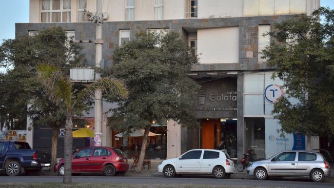 Denuncian dos robos en las oficinas de la Torre Gálata