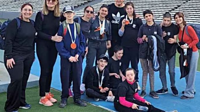 Alumnos de la Escuela Rosa Silvia Nocetti lograron cinco medallas en Córdoba Juega
