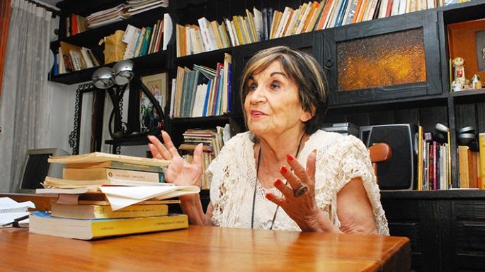 Distinguirán a Dolly Pagani por su aporte literario a la ciudad y la región