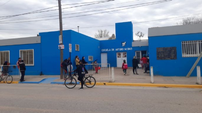 Denuncian robos y destrozos en la escuela Arturo M. Bas