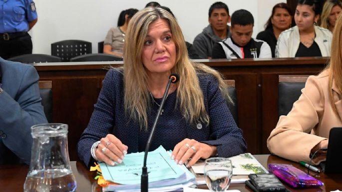 Un preso quiso asesinar a una fiscal en pleno juicio e hirió a una pasante