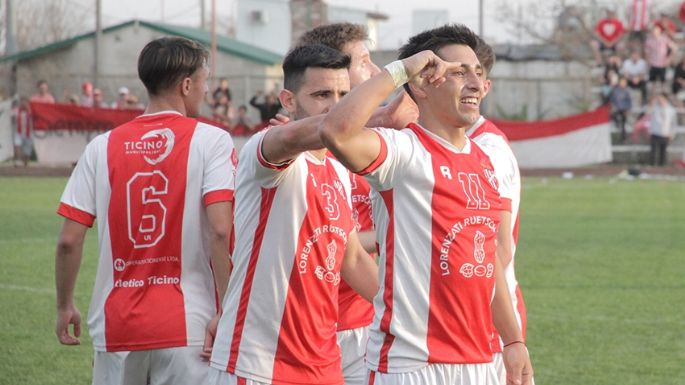 La jornada comienza  con tres adelantos