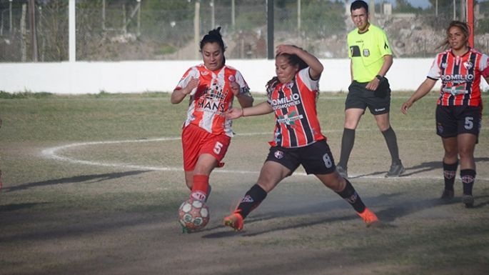 Leonas y académicas, arriba