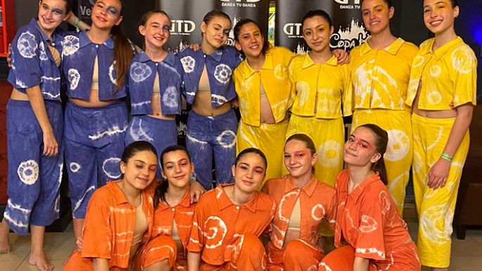 Danza Vida, con oro y plata