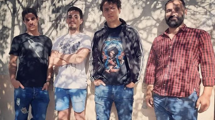 Con la crudeza del rock alternativo