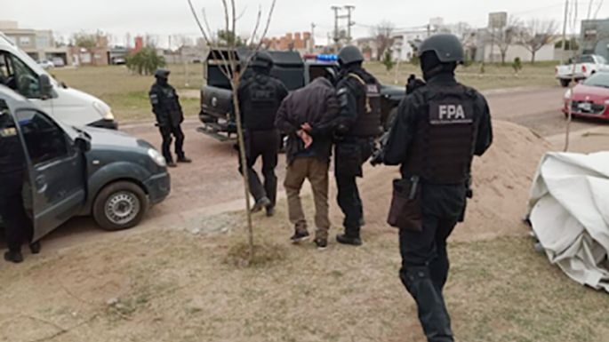 Cinco detenidos por comercializar droga