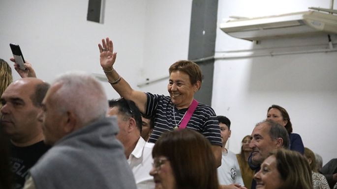 Juan Schiaretti entregó recursos y repartió elogios hacia Accastello
