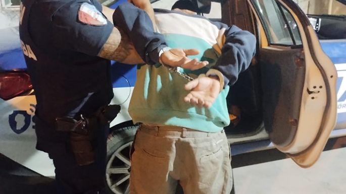 Golpearon a otro hombre y le dañaron la moto
