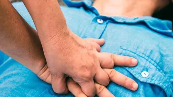 Dictarán cursos gratuitos de RCP en Plaza Centenario