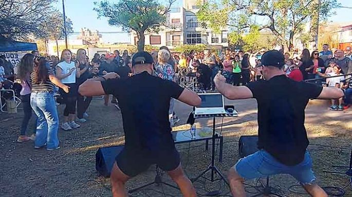 Música y recorrido histórico en la costa