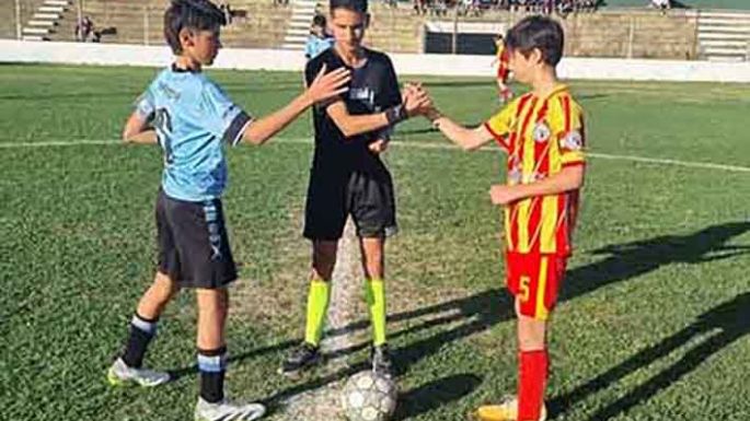 Española se dio el gusto ante Belgrano en Plaza Ocampo