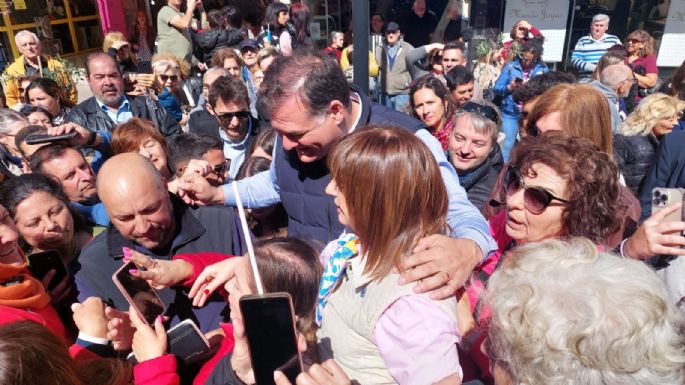 Bullrich fue recibida por una multitud en la peatonal