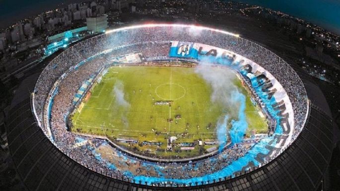 Racing e Independiente jugarán un clásico "caliente"
