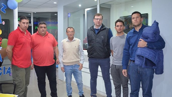 Denuncian trabas para presentar lista