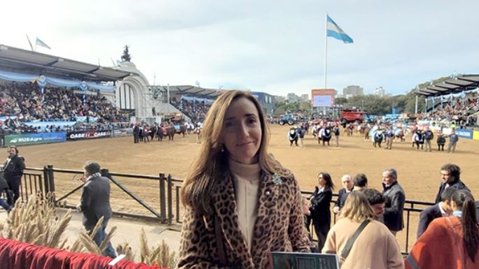 Repudian homenaje negacionista