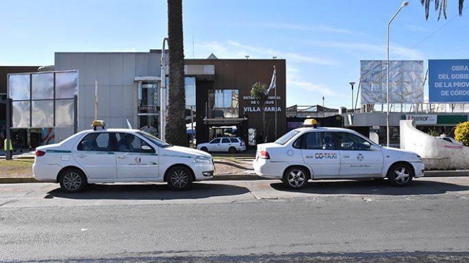 Taxistas piden revisión de la tarifa