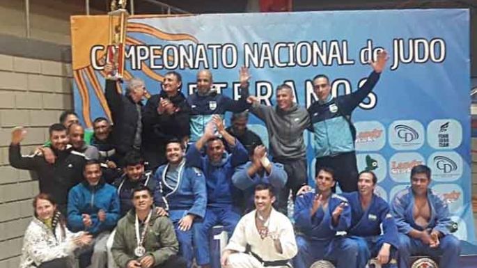 Varios villamarienses en el podio