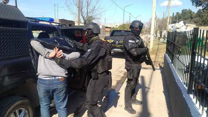 Apresaron a un vendedor de drogas en barrio La Calera