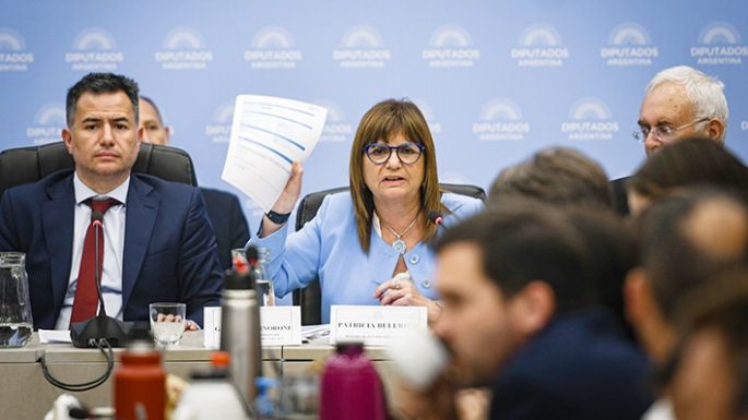 Funcionarios admitieron “errores” en otra jornada tensa de debate