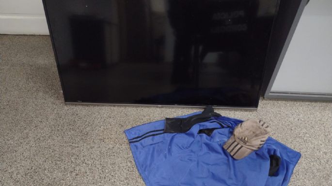 Se escapaba con un TV robado, pero fue detenido