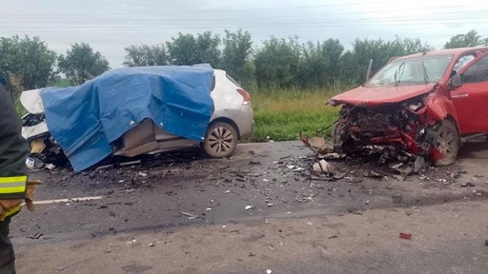 Murieron una mujer de Villa Nueva y su hija adolescente en un choque frontal en la ruta 13
