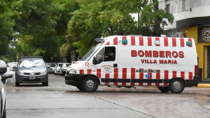Una mujer y dos niños,  trasladados al Hospital