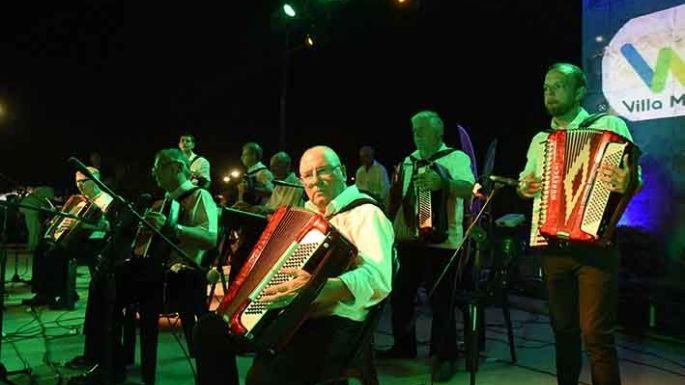 El sábado se hará el Festival del Acordeón sobre la explanada