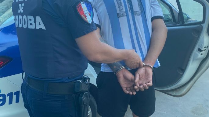 Un joven agredió y amenazó de muerte a su pareja y terminó detenido