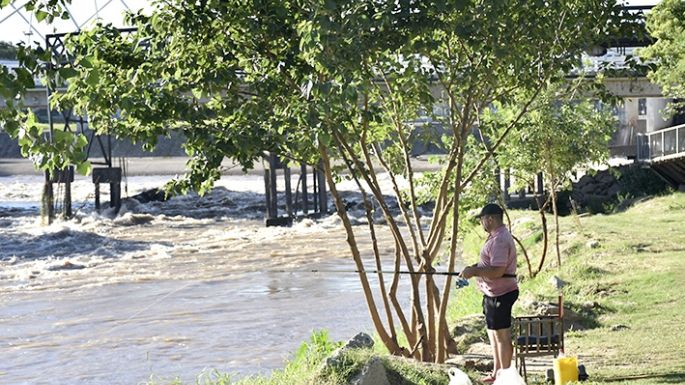 Ponen límites para entrar al río