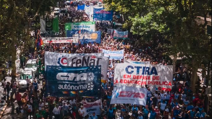 Comenzó la movilización en Buenos Aires y hay cortes de tránsito en Córdoba capital