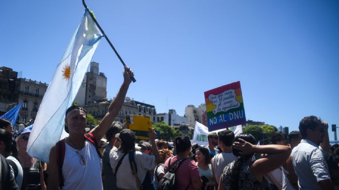 El Gobierno advirtió que "no cederá" ante los reclamos gremiales