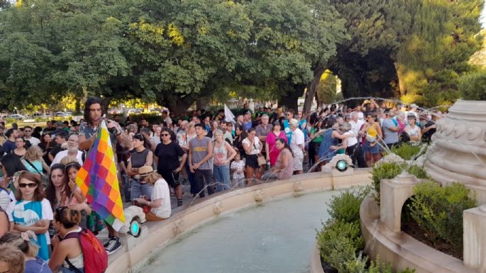 FOTOS - A la par del país, en Villa María se marchó contra el gobierno de Milei