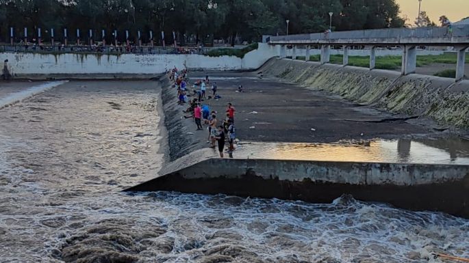 Advierten que ante la pesca de un dorado "deben devolverlo al agua"