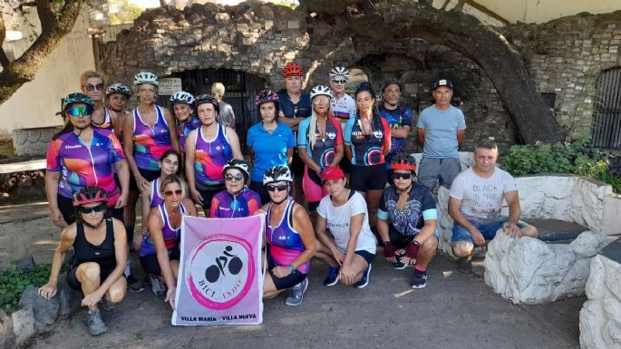 A un mes del crimen de Natalia, sus compañeras organizaron una bicicleteada para recordarla
