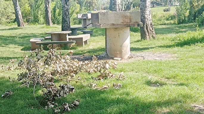 Quejas por el estado de algunas zonas de la costanera